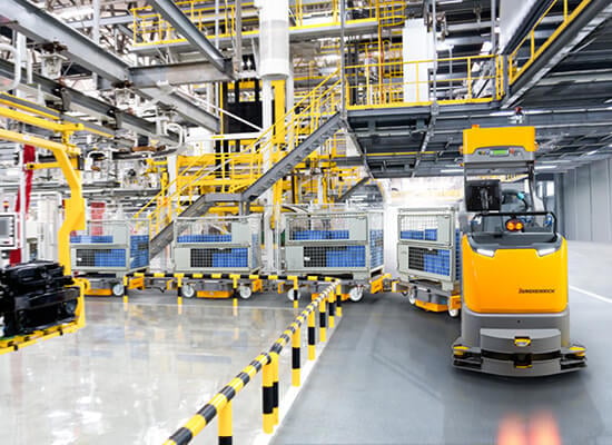 agv-ezs-350-turning-corner